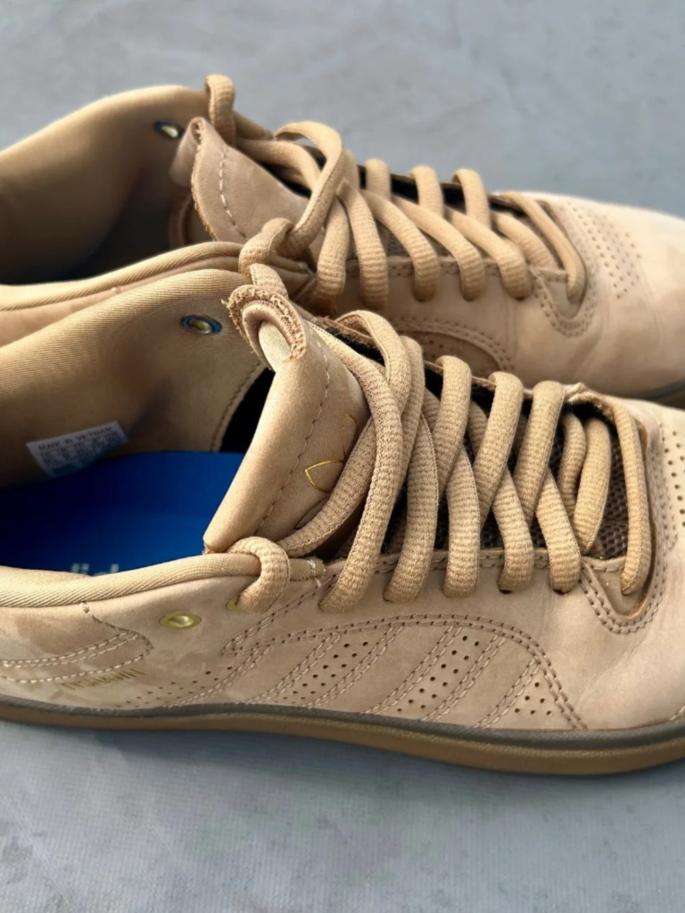 Nike Tyshawn Men Tan Sneakers